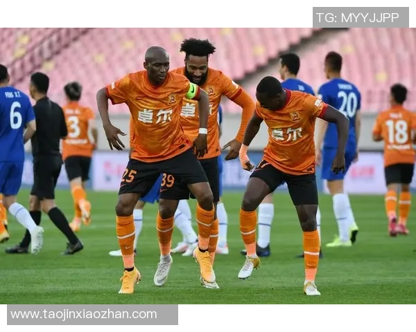 武汉足球队边路渗透战术分析及其在比赛中的成效与不足之处探讨